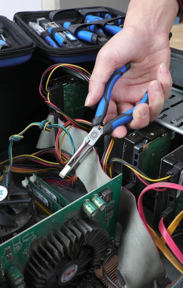 Kobalt Household Tool Sets 28-Piece Household Tool Set with Soft Case 4 Kobalt Household Tool Sets 28-Piece Household Tool Set with Soft Case - Image 4