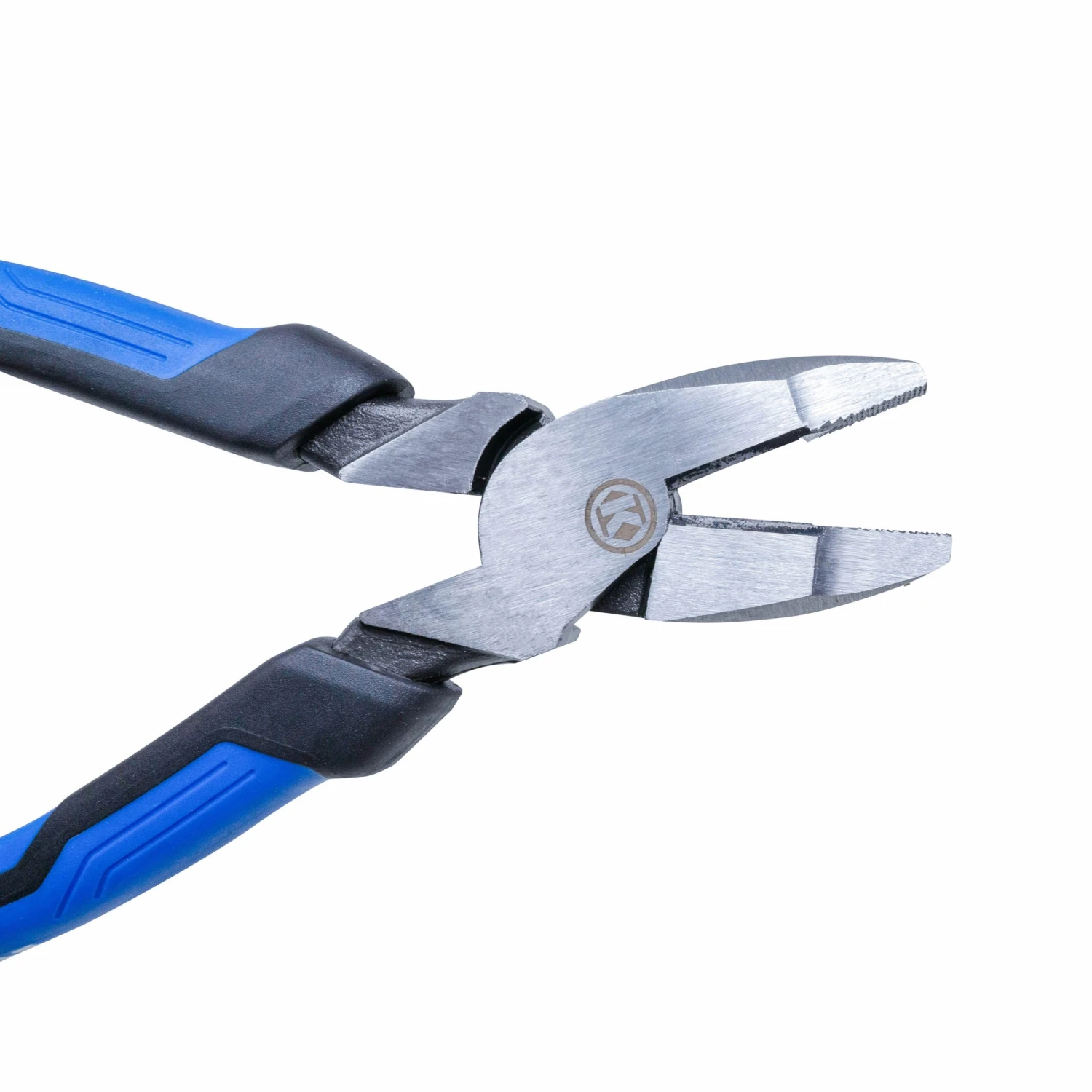Kobalt 9-in Electrical Linesman Pliers with Wire Cutter 7 Kobalt 9-in Electrical Linesman Pliers with Wire Cutter - Image 7