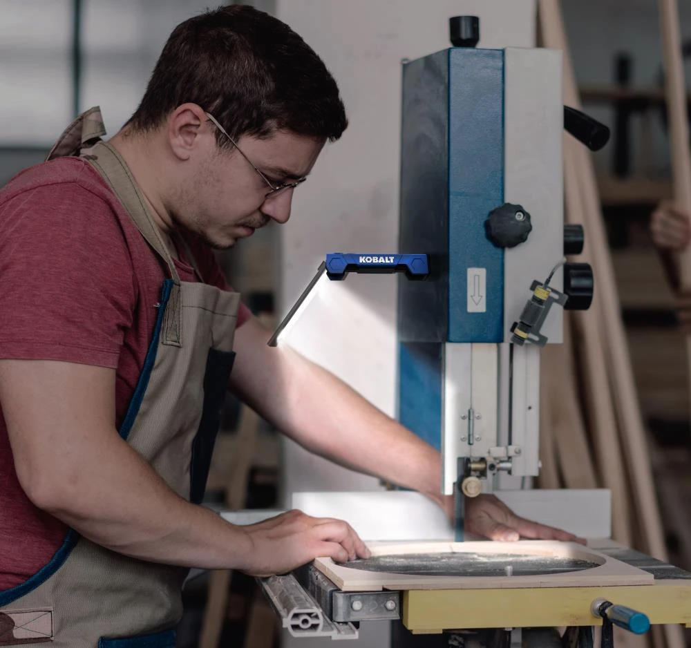 Kobalt Work Lights LED Rechargeable Handheld Work Light 6 Kobalt Work Lights LED Rechargeable Handheld Work Light - Image 6