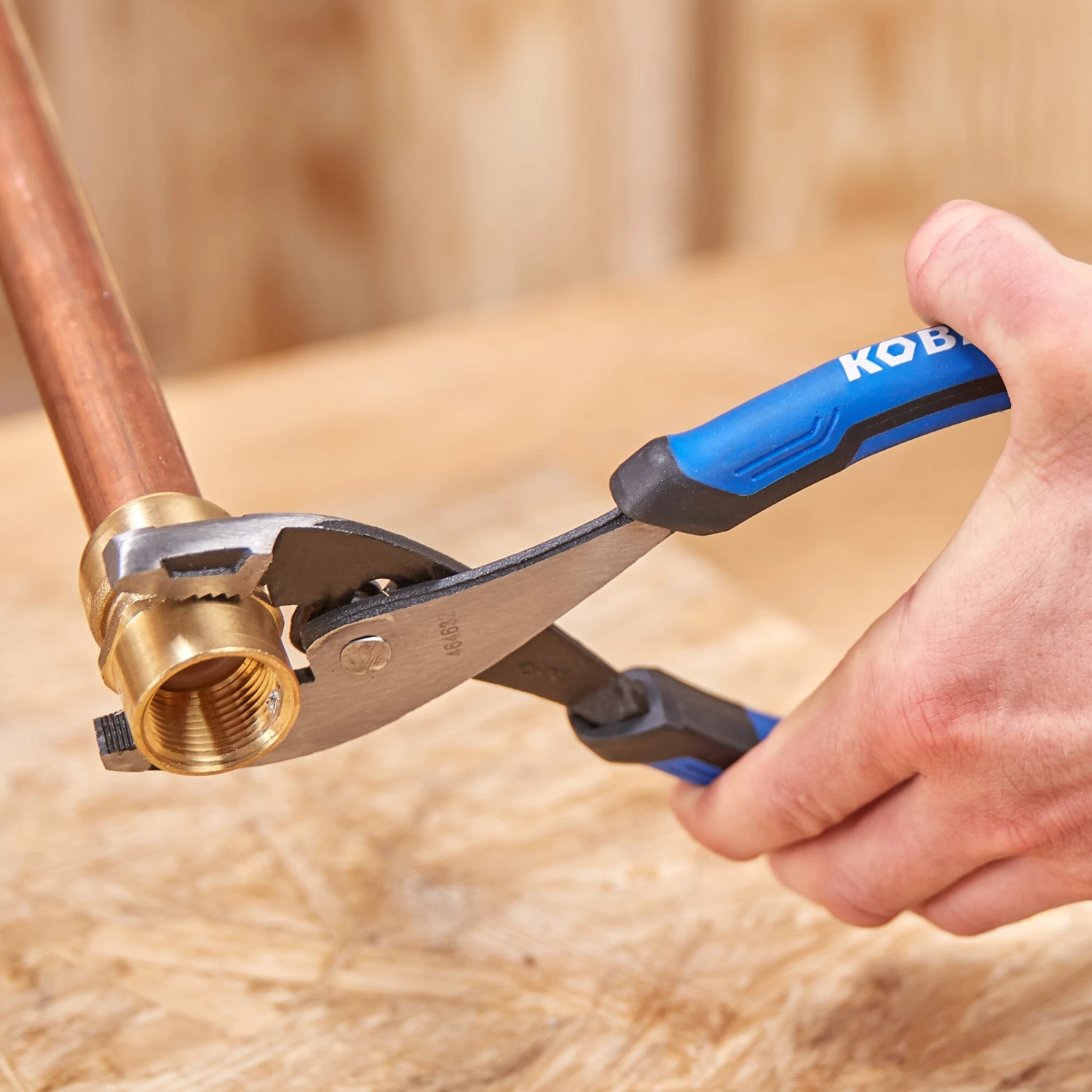 Kobalt 8-in Slip Joint Pliers with Wire Cutter 8 Kobalt 8-in Slip Joint Pliers with Wire Cutter - Image 8