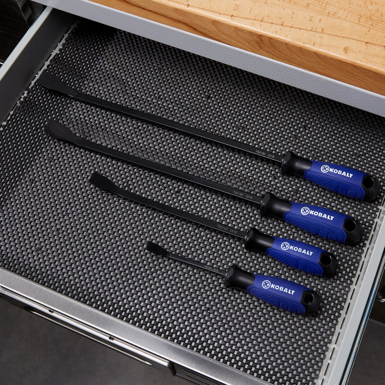 Kobalt Automotive Hand Tools 4-Pack Automotive Pry Bar Set 4 Kobalt Automotive Hand Tools 4-Pack Automotive Pry Bar Set - Image 4