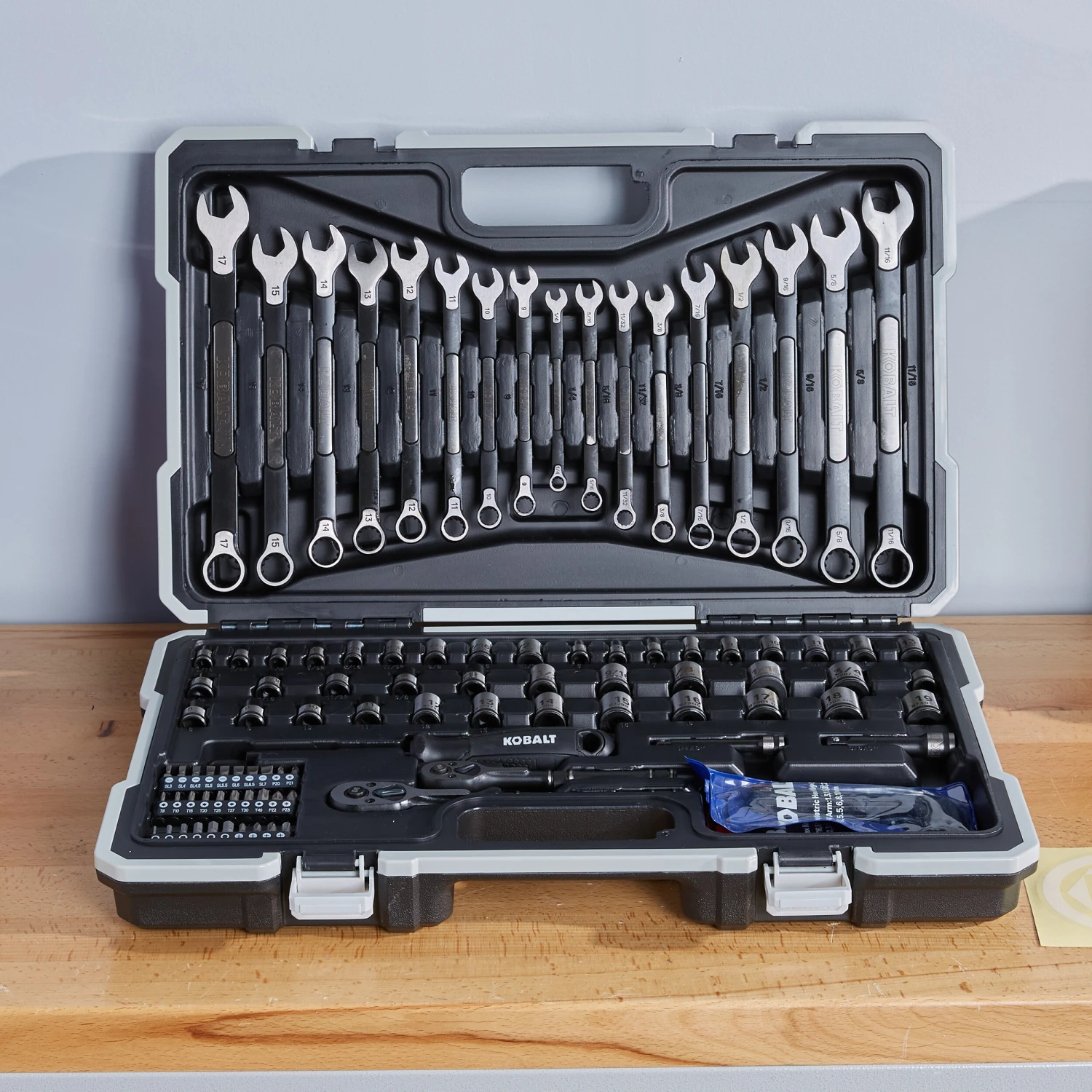 Kobalt Mechanics Tool Sets Universal 115-Piece Standard (SAE) and Metric Combination Matte Mechanics Tool Set (1/4-in; 3/8-in) 4 Kobalt Mechanics Tool Sets Universal 115-Piece Standard (SAE) and Metric Combination Matte Mechanics Tool Set (1/4-in; 3/8-in) - Image 4