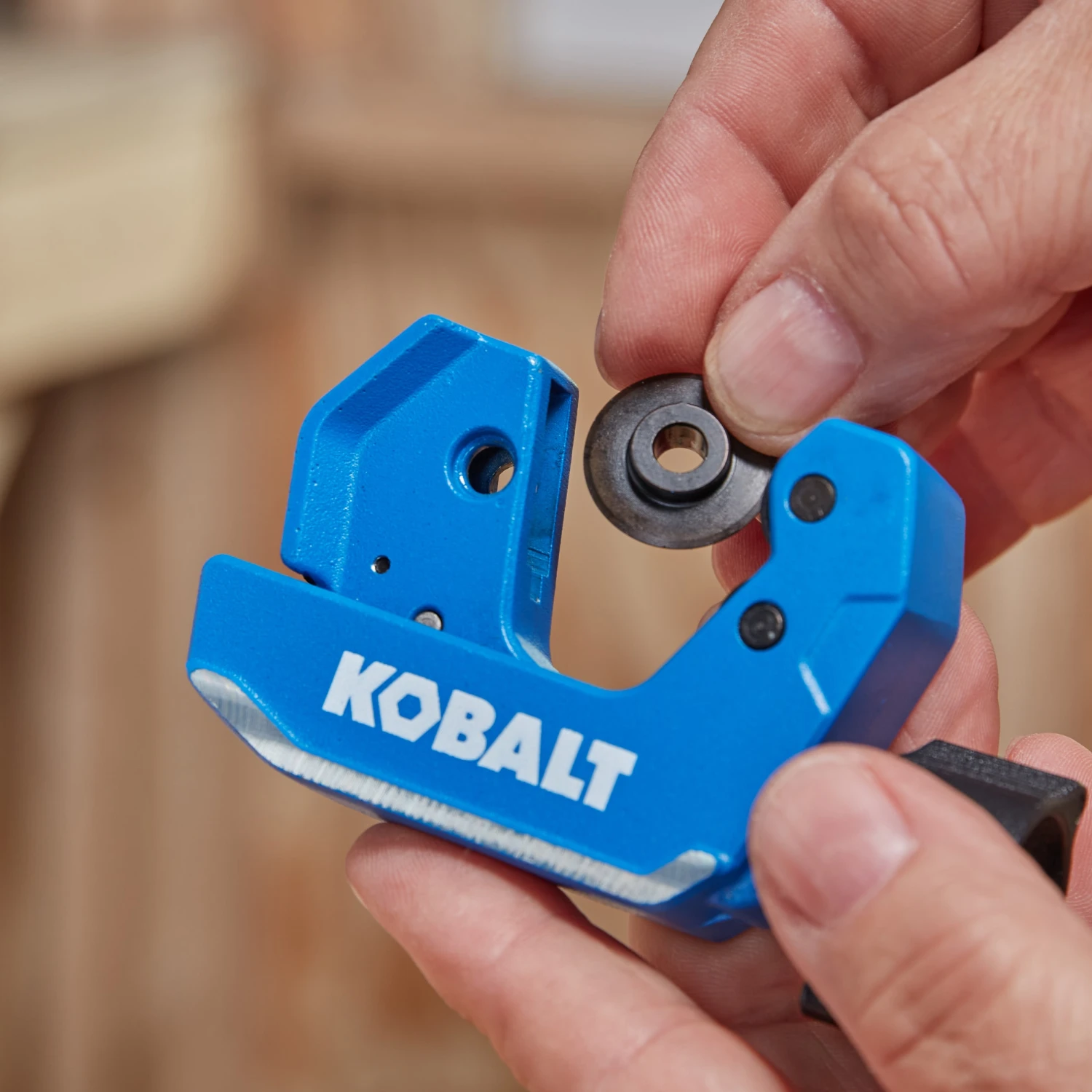Kobalt Pipe Cutters 1-1/8-in Replacement Cutting Wheel 4 Kobalt Pipe Cutters 1-1/8-in Replacement Cutting Wheel - Image 4