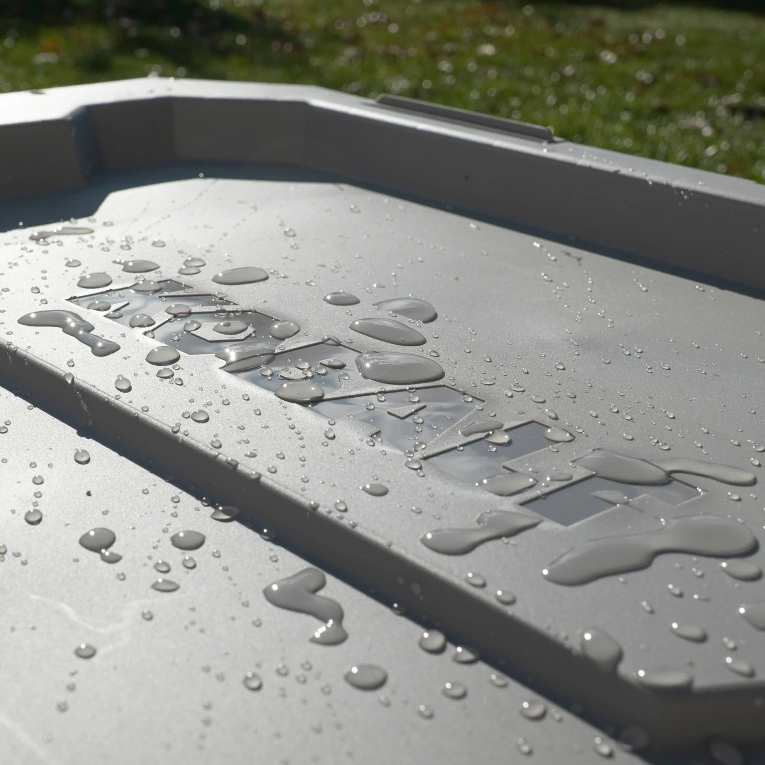 Kobalt Plastic Storage Totes X-large 24-Gallon (96-Quart) Grey Heavy Duty Tote with Latching Lid 10 Kobalt Plastic Storage Totes X-large 24-Gallon (96-Quart) Grey Heavy Duty Tote with Latching Lid - Image 10