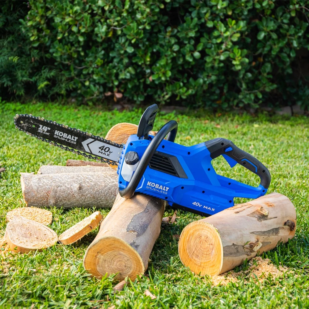 Kobalt Cordless Electric Chainsaws Gen4 40-volt 14-in Brushless Cordless Electric Chainsaw 4 Ah (Battery & Charger Included) 12 Kobalt Cordless Electric Chainsaws Gen4 40-volt 14-in Brushless Cordless Electric Chainsaw 4 Ah (Battery & Charger Included) - Image 12