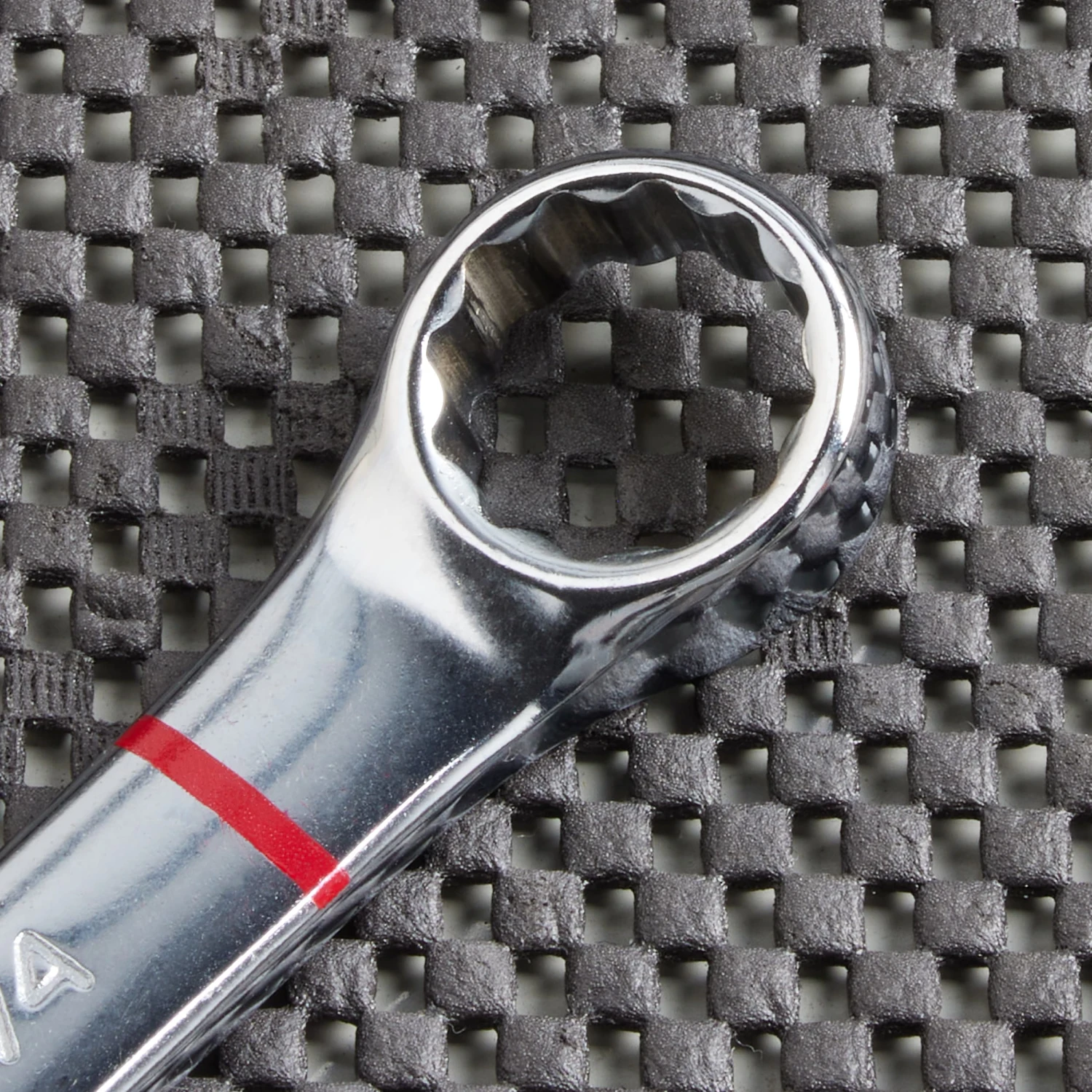 Kobalt Combination Wrenches & Sets 3/4-in 12-point Standard (SAE) Standard Combination Wrench 2 Kobalt Combination Wrenches & Sets 3/4-in 12-point Standard (SAE) Standard Combination Wrench - Image 2