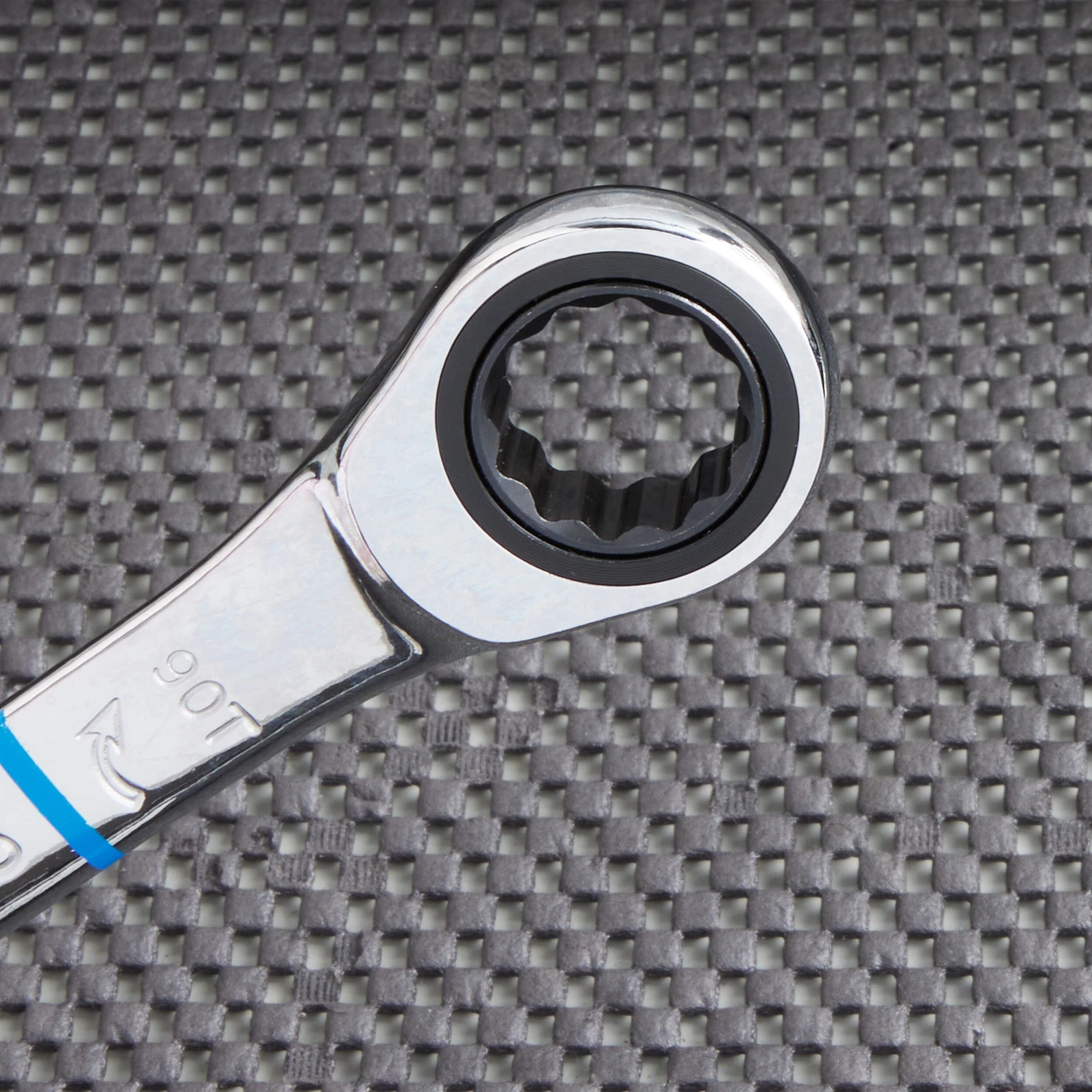 Kobalt Ratchet Wrenches & Sets 18mm 12-point Metric Ratchet Wrench 2 Kobalt Ratchet Wrenches & Sets 18mm 12-point Metric Ratchet Wrench - Image 2