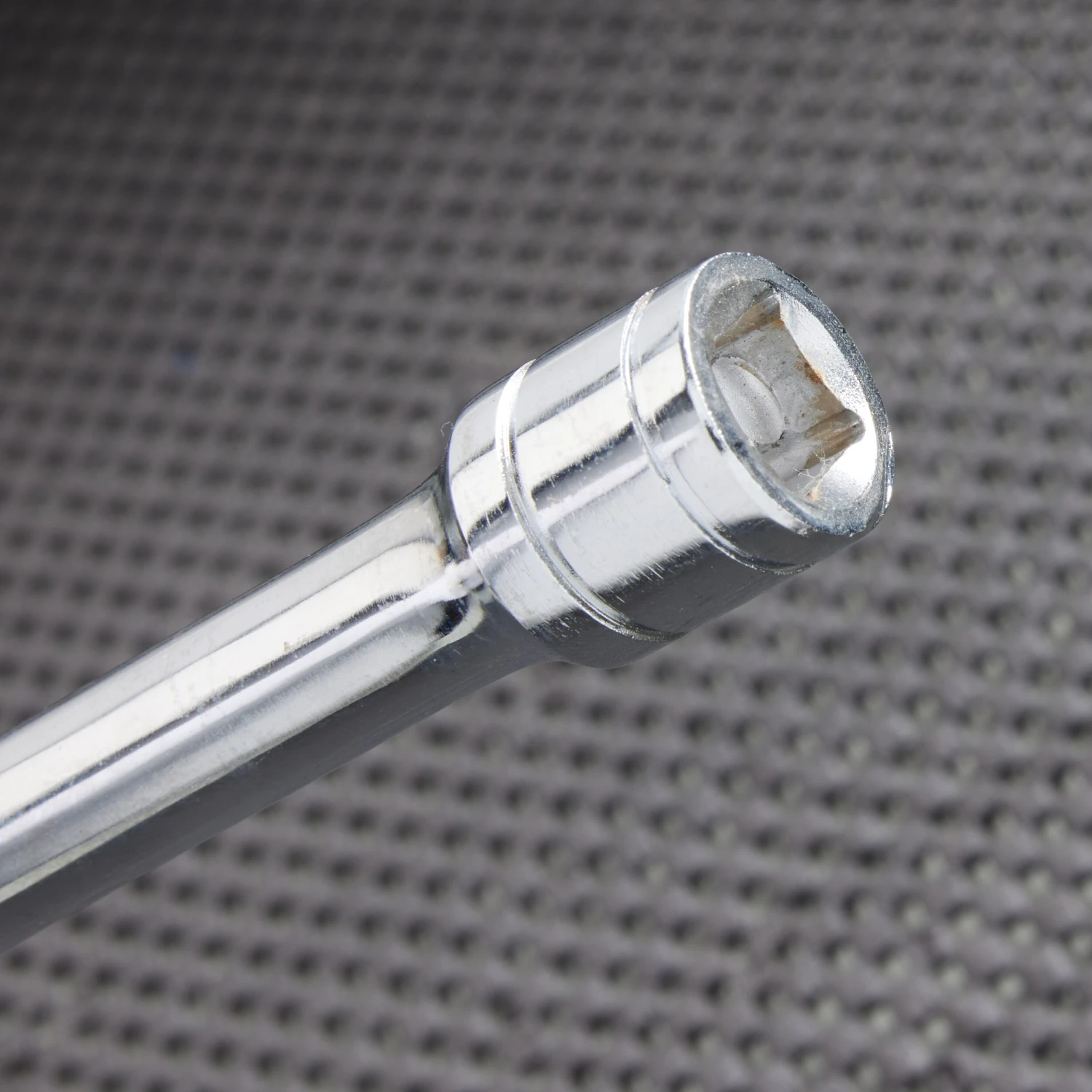 Kobalt Socket Extensions 1-Piece 3/8-in Drive 20-in Socket Extension 2 Kobalt Socket Extensions 1-Piece 3/8-in Drive 20-in Socket Extension - Image 2